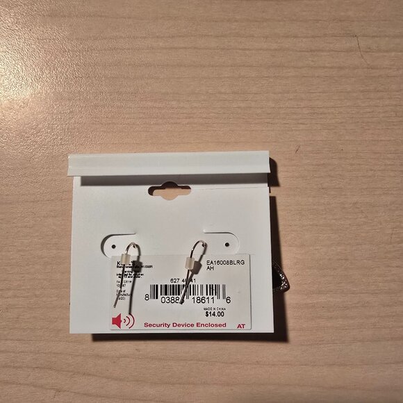 Lauren Conrad Green Teardrop Earrings Gold Tone - Picture 3 of 3